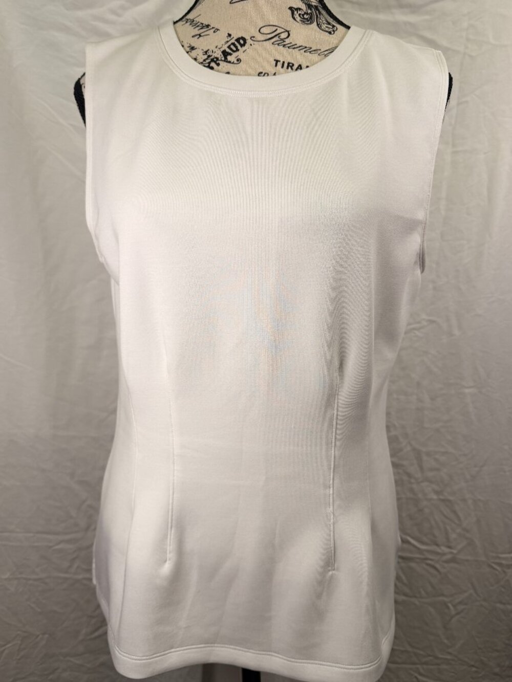 Nine Britton White Sleeveless Stretch Shell Top Size Large